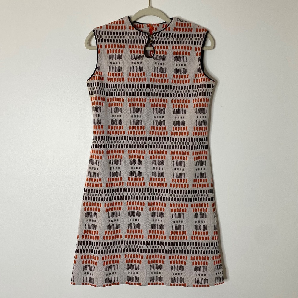 VINTAGE 1960s KAY WINDSOR Orange Black Printed A-Line Sleeveless Mini Dress M